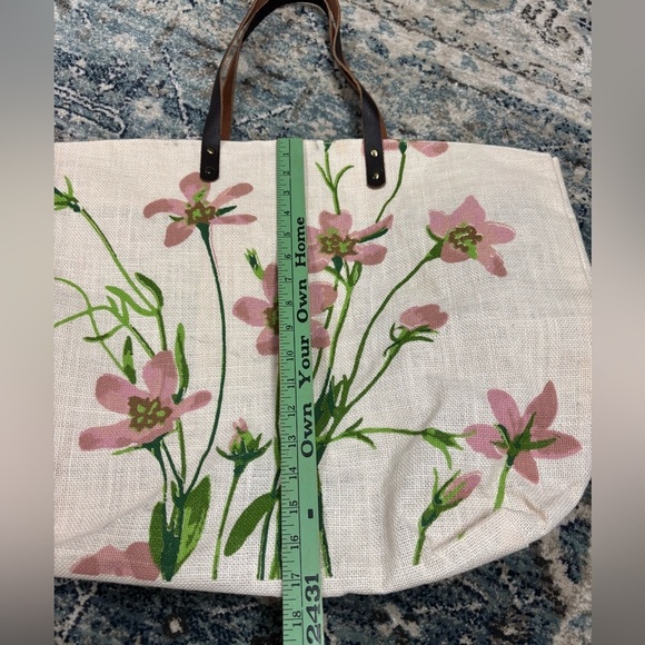 Twos Company Floral Tote Bag - Picture 2 of 7